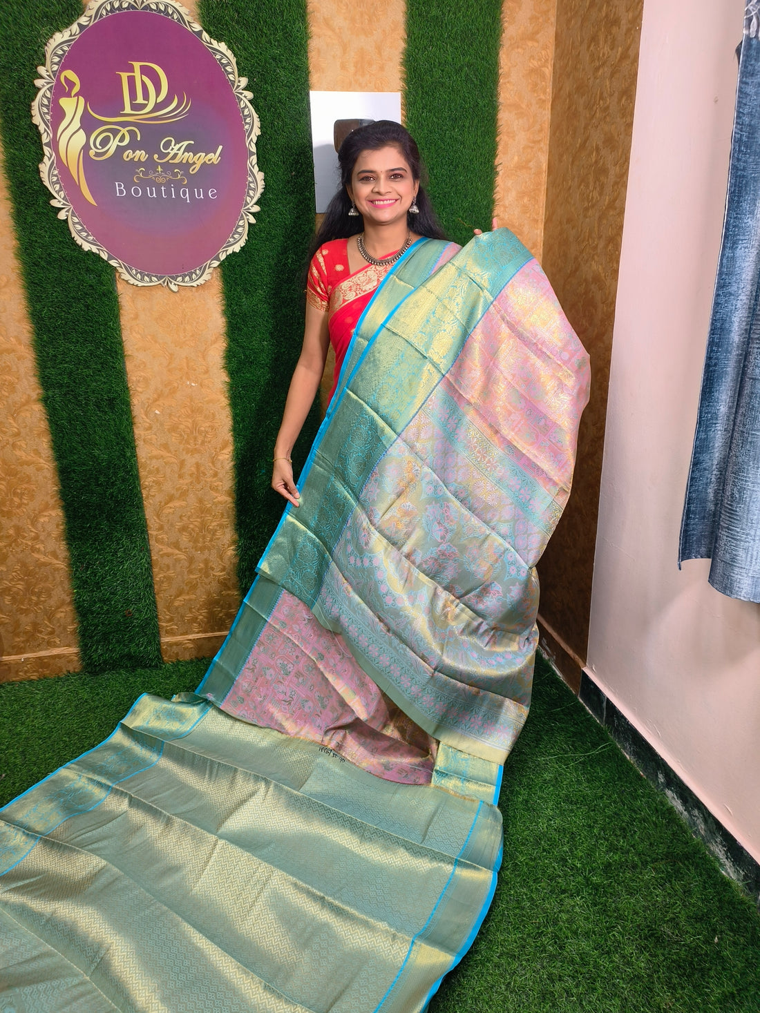 KANCHIVARAM TISSUE