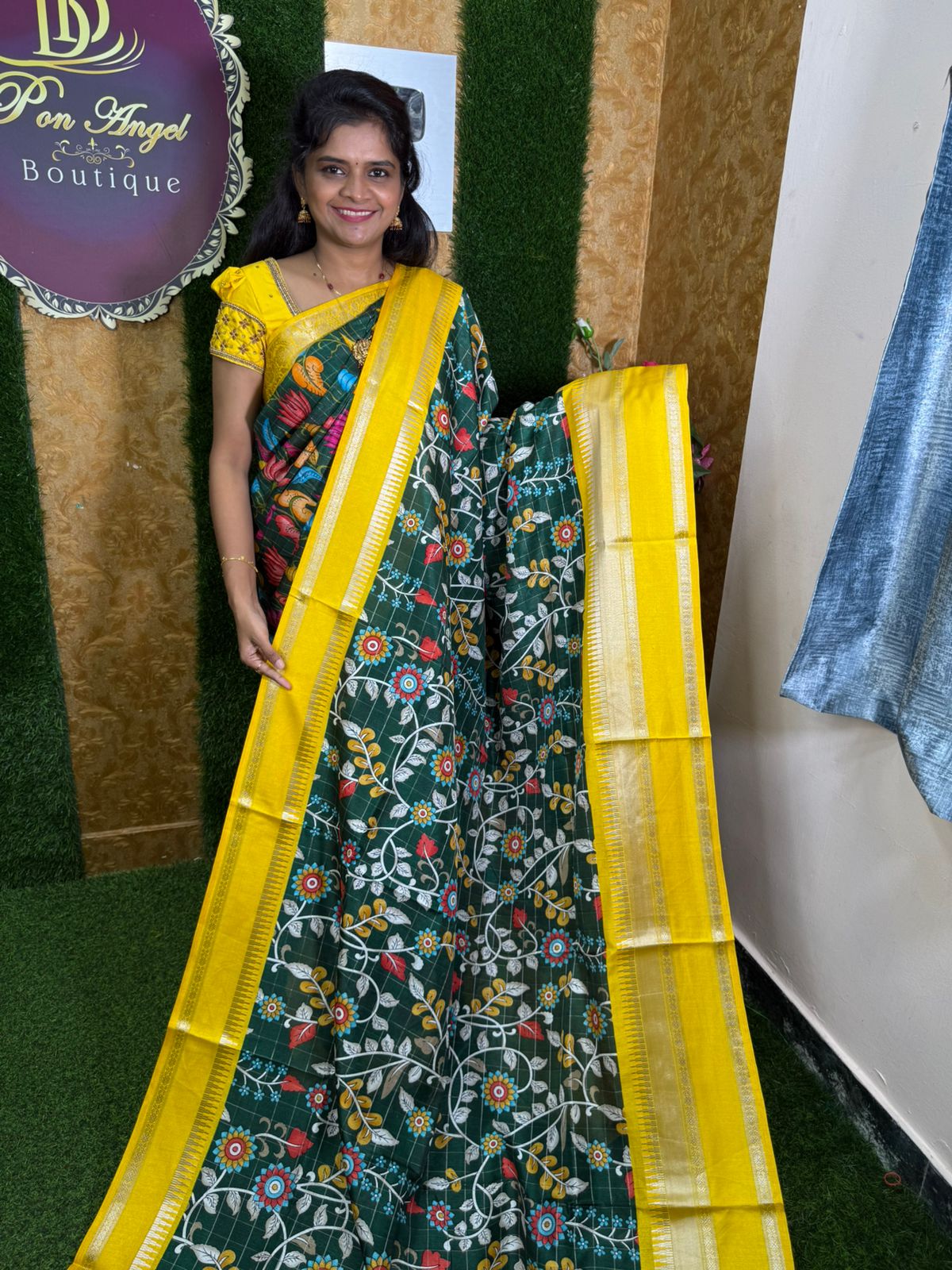 DOLA SAREE