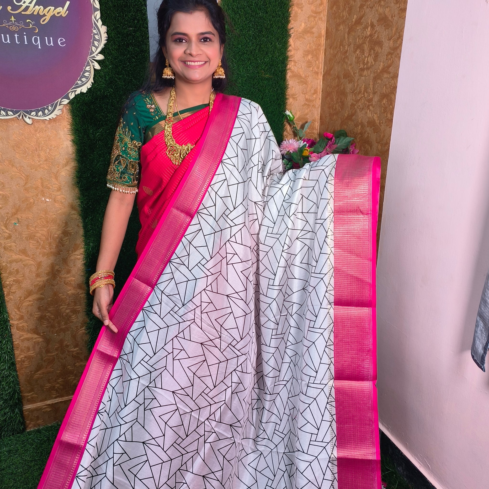 DOLA SAREE