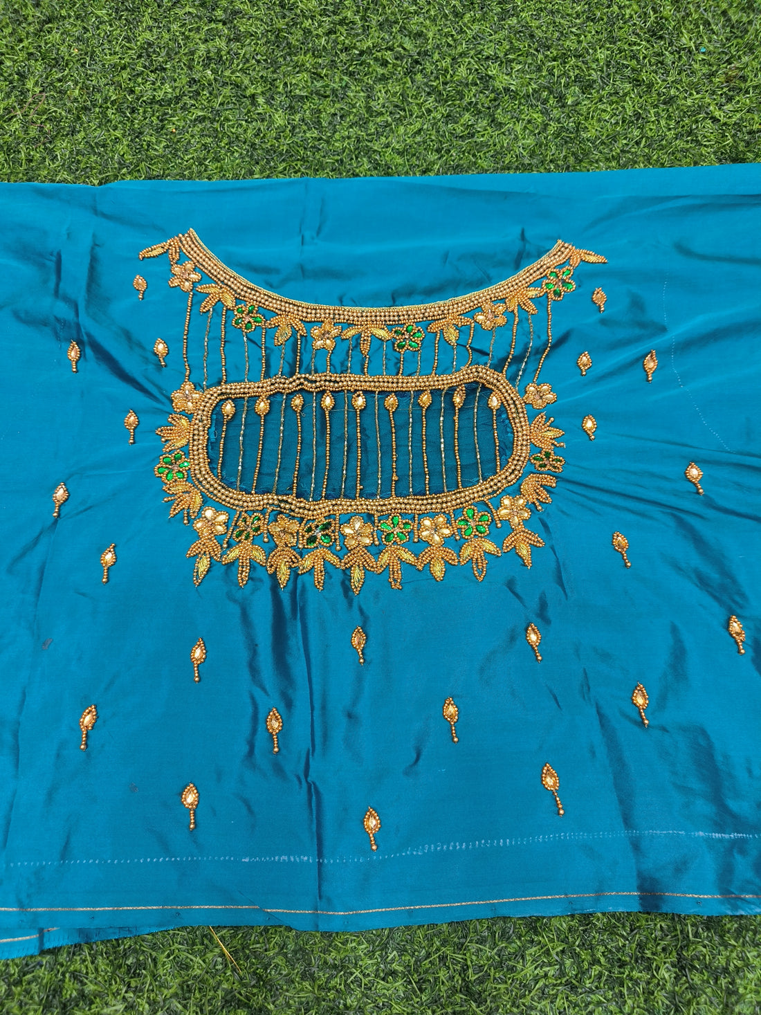 AARI BLOUSE