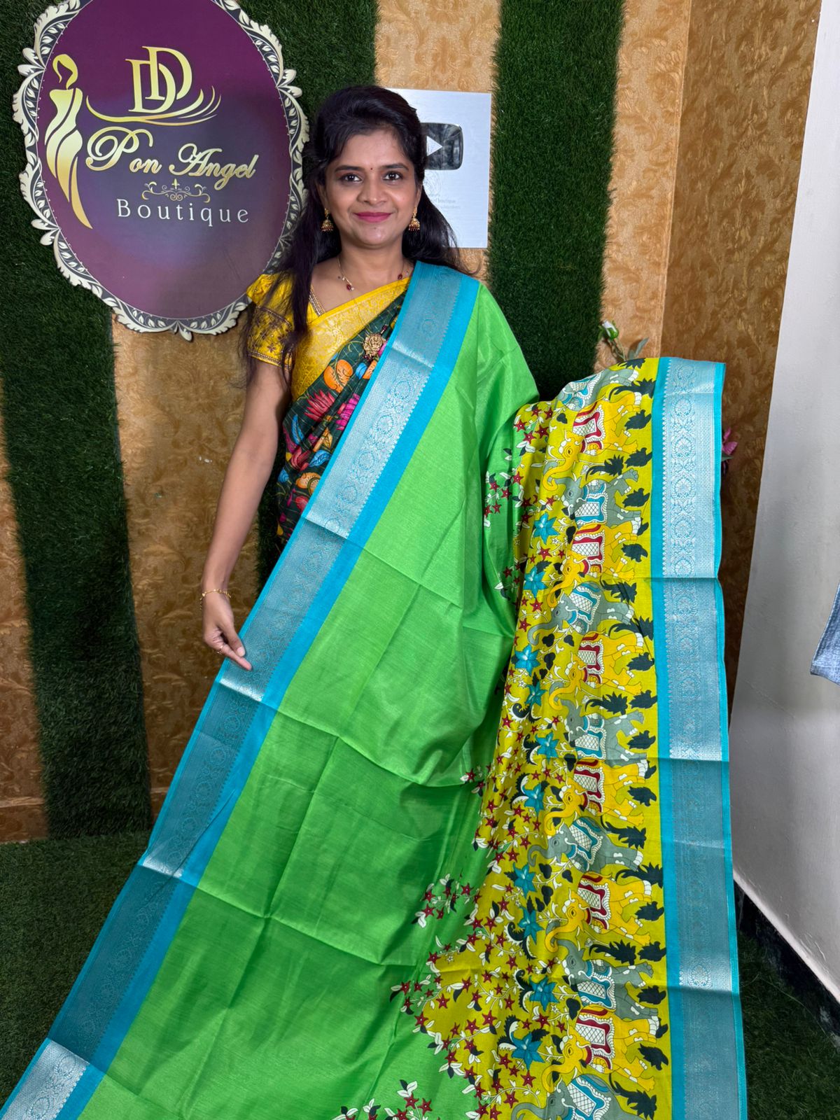 DOLA SAREE